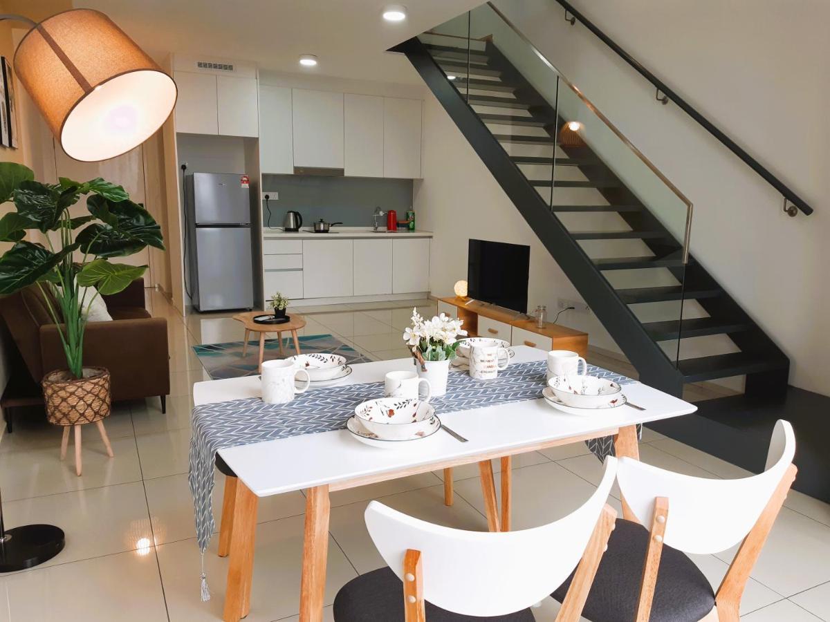 Ekocheras Duplex Suite By Ohana Home Kuala Lumpur Esterno foto